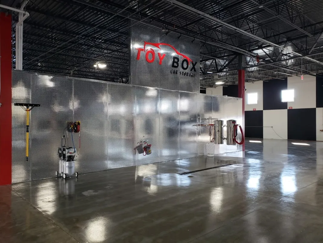 Toy Box Car Storage - Car storage facility in Chicago, IL