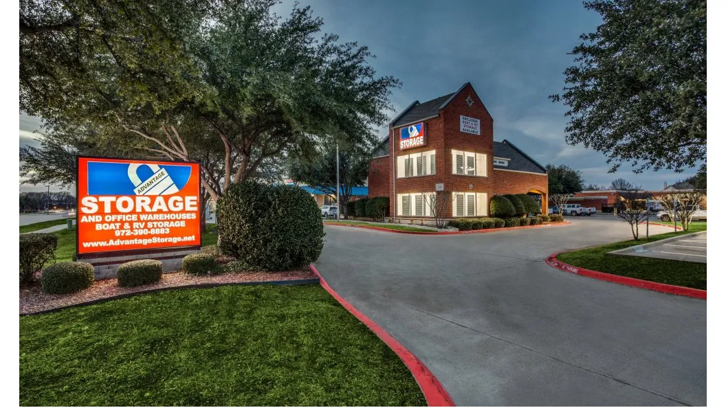 Advantage Storage - Car storage facility in Allen, TX